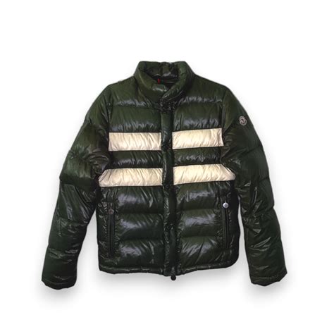 moncler aus china
